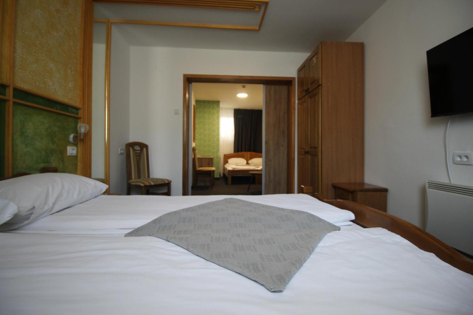 Pansion Stari Grad Hotel Сараево Екстериор снимка