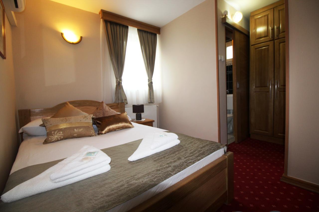 Pansion Stari Grad Hotel Сараево Екстериор снимка