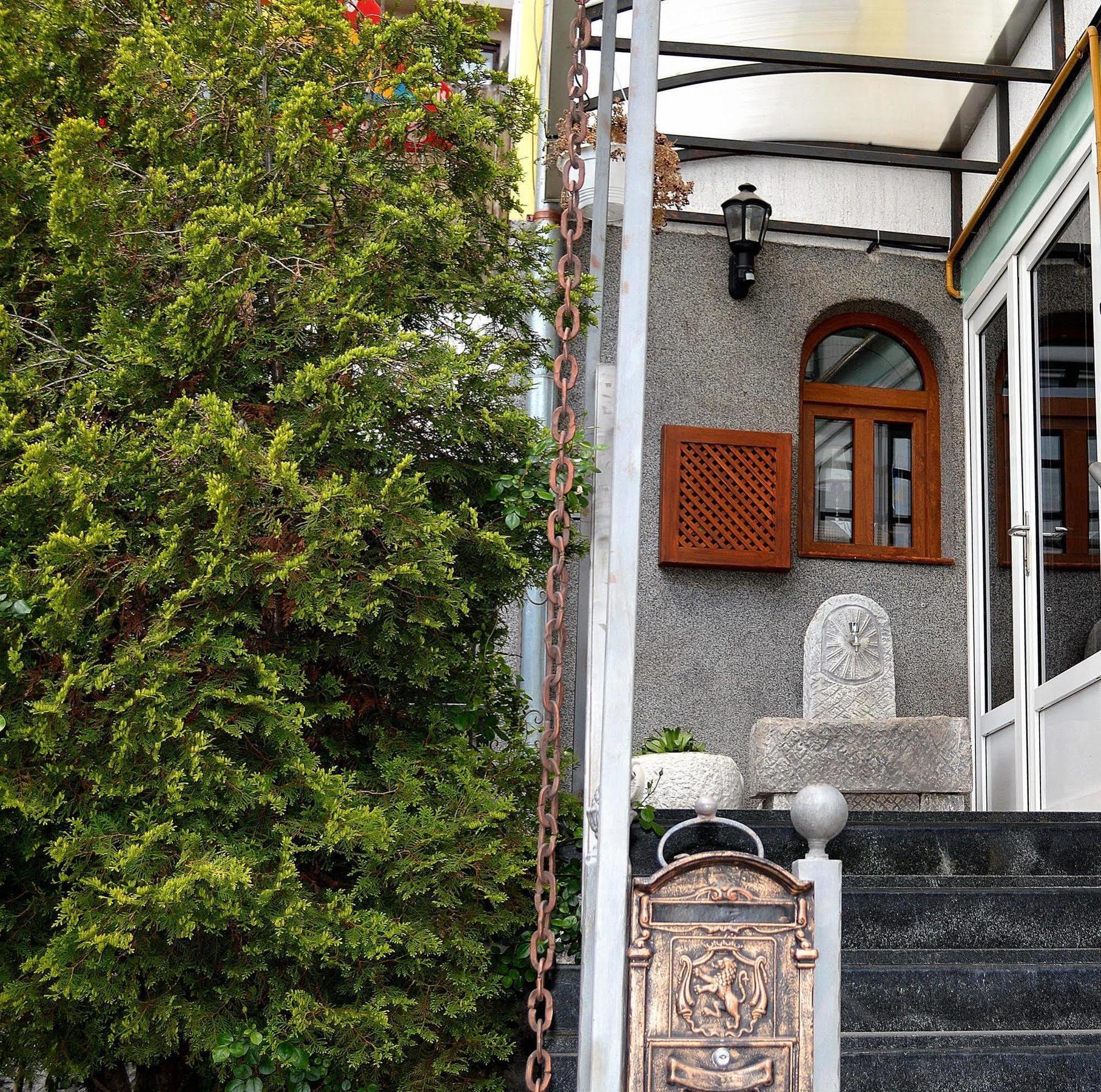 Pansion Stari Grad Hotel Сараево Екстериор снимка