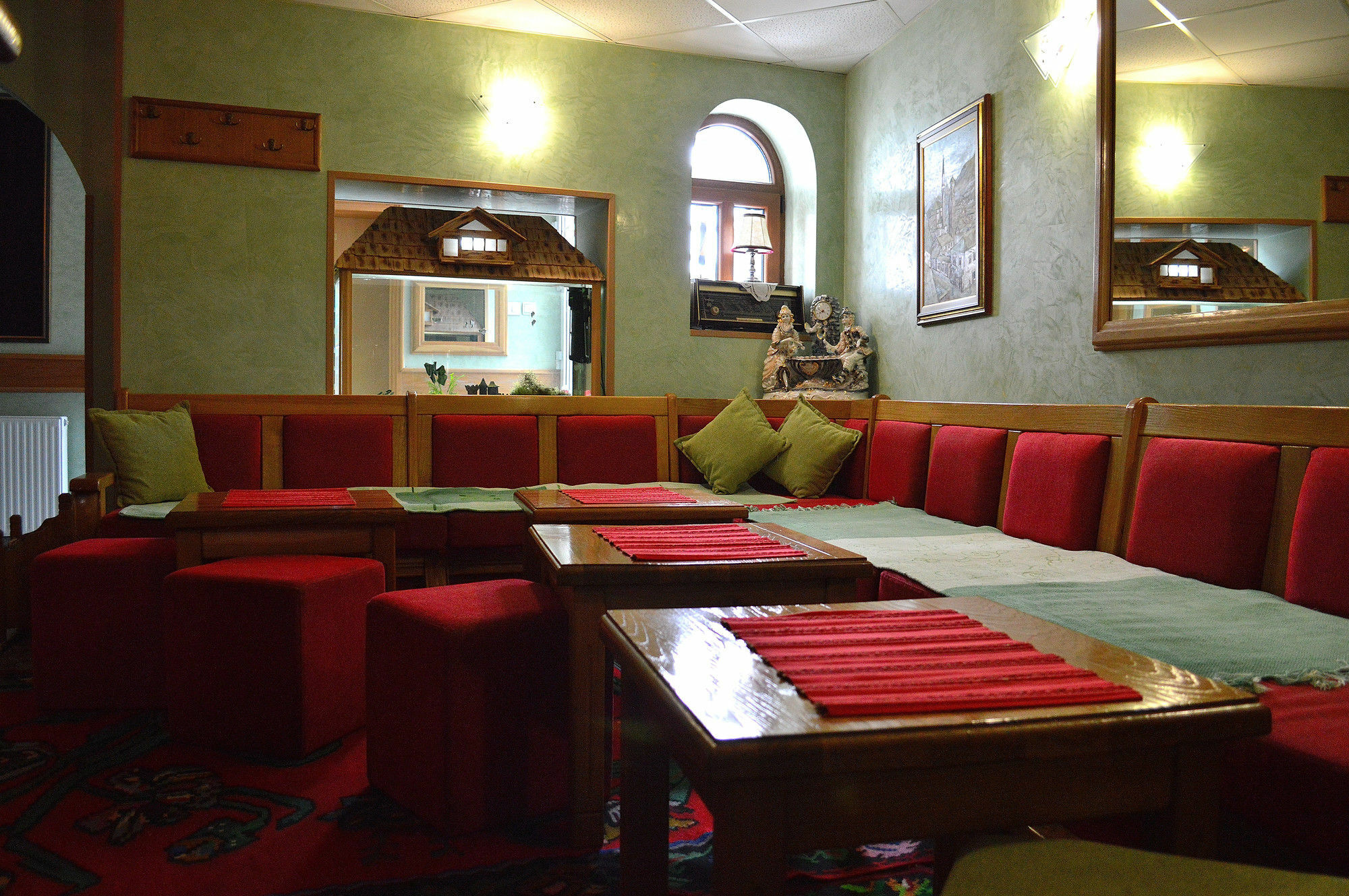 Pansion Stari Grad Hotel Сараево Екстериор снимка